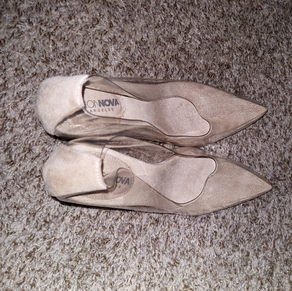 Cinderella Pointed Toe Heels - Picture 10 of 10